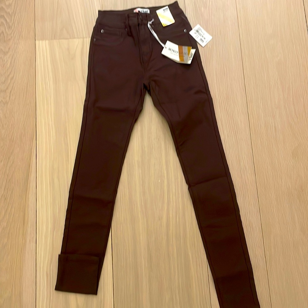 Tim mid rise skinny jeans. Size small, color brown